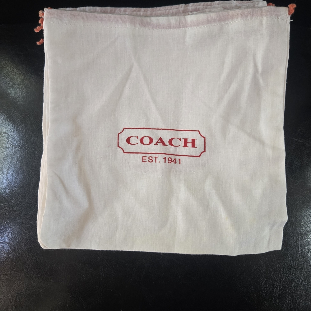 20 Vibtage Coach Cream Dust Bags with Red Logo